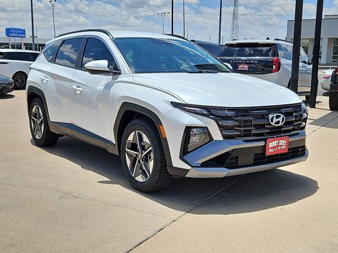 Used 2025 Hyundai Tucson SEL FWD image 4