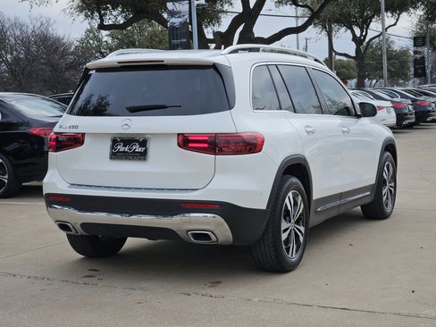 Used 2025 Mercedes-Benz GLB 250 image 8