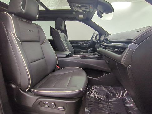 Used 2023 Cadillac Escalade ESV Sport w/ LPO, ONYX Package image 26