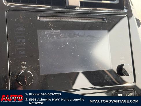Used 2017 Toyota Prius Two FWD image 12