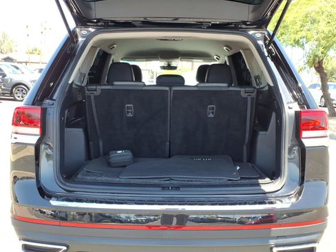 Certified 2023 Volkswagen Atlas SE FWD image 17