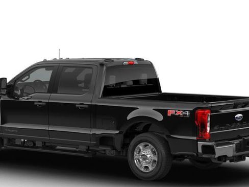 New 2026 Ford F250 XLT w/ FX4 Off-Road Package image 29