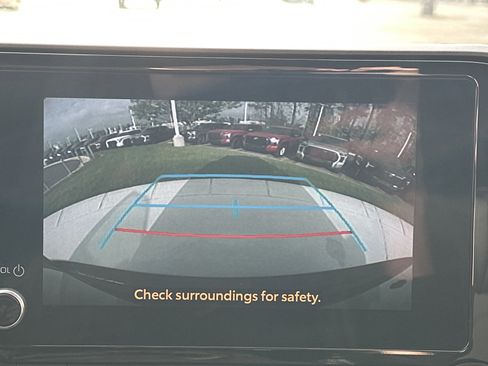 Certified 2024 Toyota Highlander XLE image 25