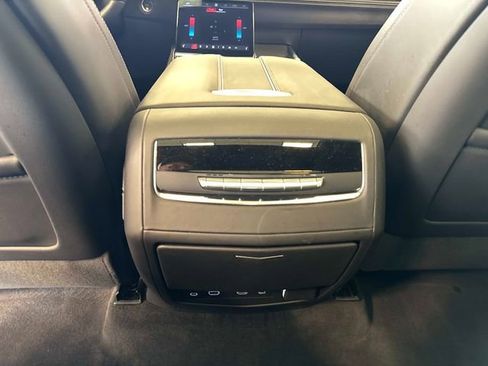 Used 2026 Cadillac Escalade V w/ LPO, ONYX Package AWD/4WD image 18
