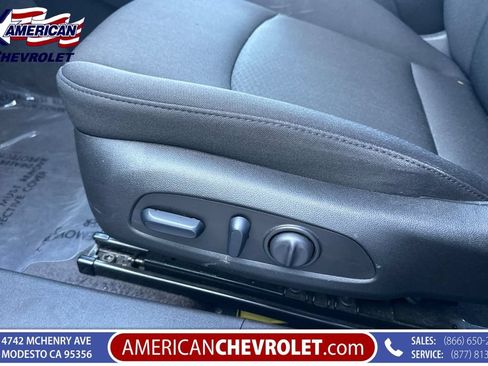 Used 2024 Chevrolet Malibu LT FWD image 14