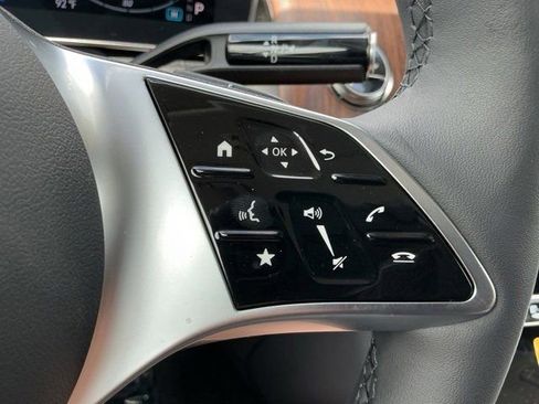 New 2025 Mercedes-Benz GLC 350e 4MATIC image 24