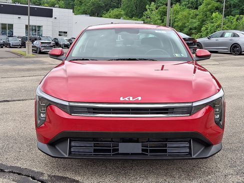 Used 2025 Kia K4 FWD image 2