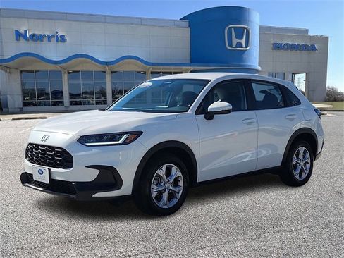 Certified 2025 Honda HR-V LX image 2