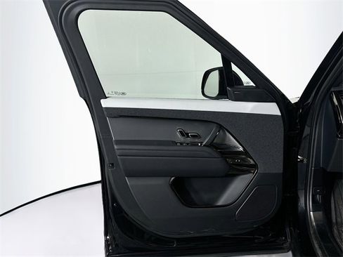 Certified 2023 Land Rover Range Rover Sport SE Dynamic image 11