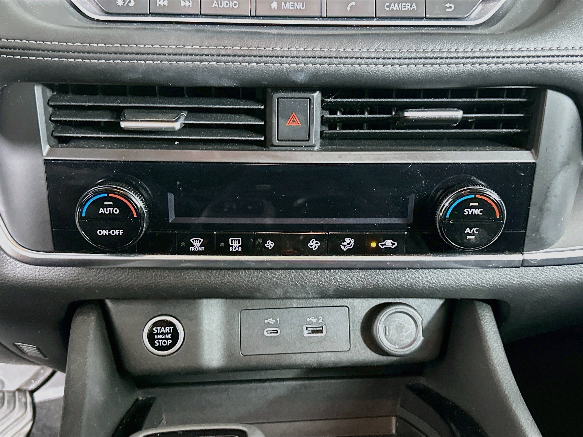Used 2023 Nissan Rogue SV FWD image 23
