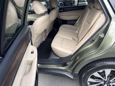 Used 2016 Subaru Outback 2.5i Limited AWD/4WD image 16