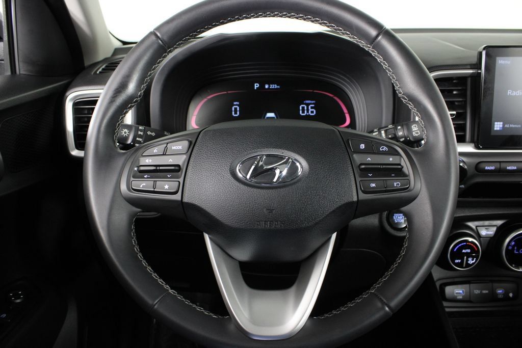 Certified 2026 Hyundai Venue SEL FWD image 26