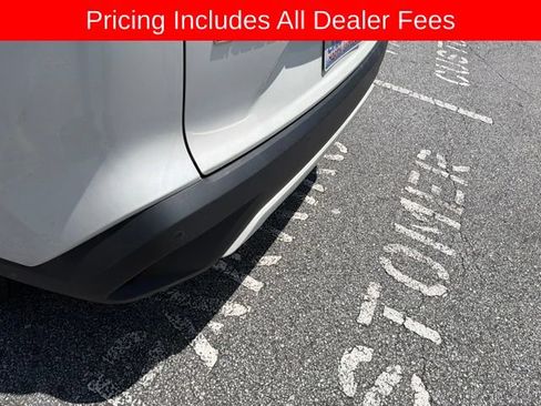 Used 2023 Toyota Corolla Cross XLE w/ Convenience Package AWD/4WD image 10