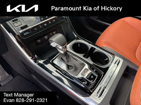 Used 2022 Kia Carnival SX Prestige w/ Paint Protection Package FWD image 33