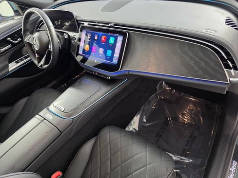 Certified 2024 Mercedes-Benz E 450 4MATIC Sedan w/ Leather Package image 28