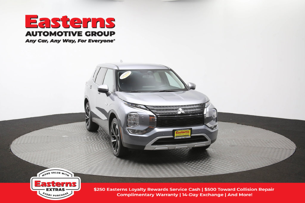 Used 2023 Mitsubishi Outlander SE AWD/4WD image 52