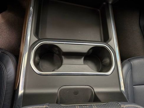 Used 2024 Chevrolet Silverado 2500 High Country image 23