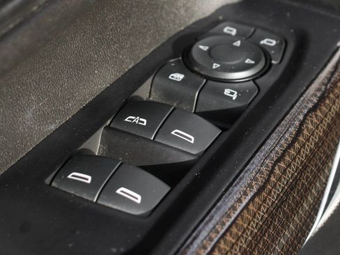 Used 2021 Chevrolet Silverado 3500 LT w/ Convenience Package image 16