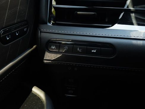 Used 2025 INFINITI QX80 Autograph w/ Autograph Exterior Package AWD/4WD image 28