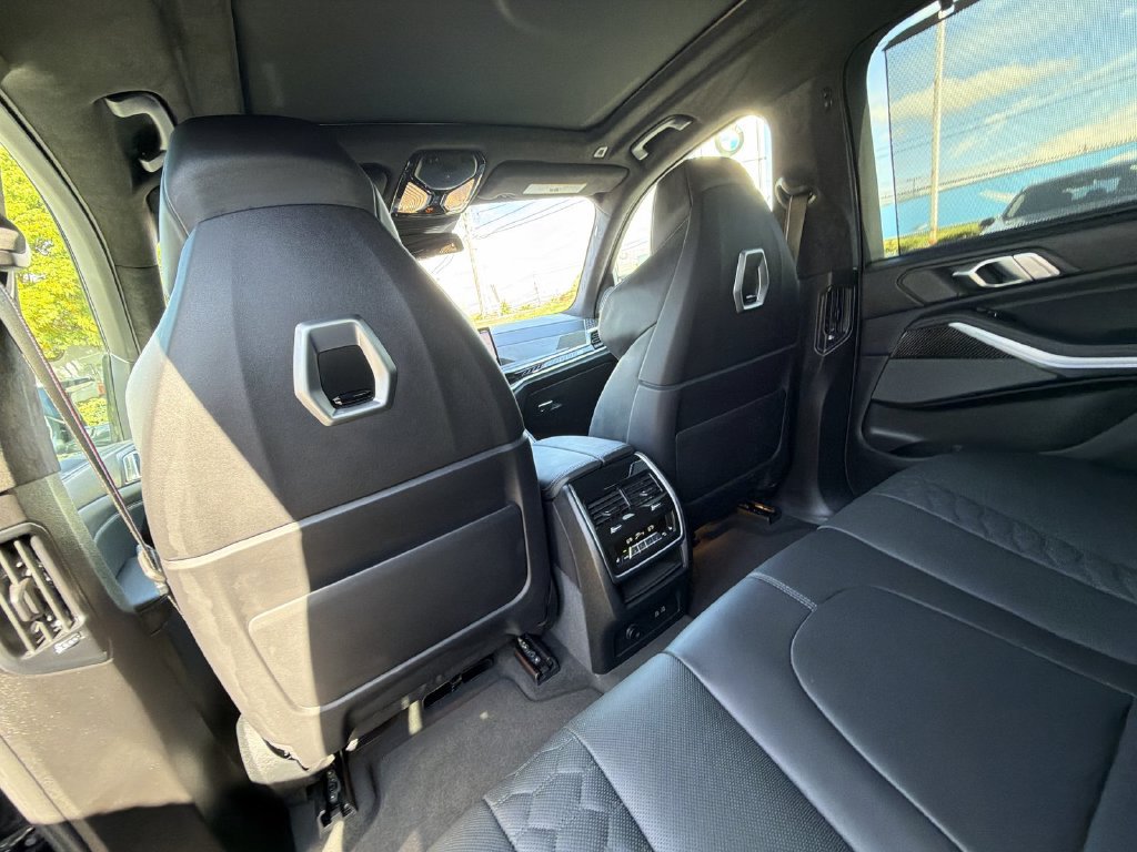 Used 2024 BMW X5 M Competition w/ Executive Package AWD/4WD image 20
