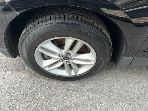 Used 2018 Ford Edge SEL w/ Equipment Group 201A image 5