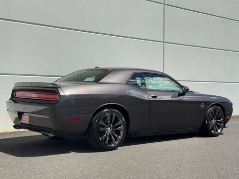 Used 2013 Dodge Challenger SRT8 w/ Harman Kardon Audio Group RWD image 7