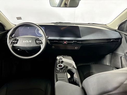 Used 2024 Kia EV6 Light RWD image 13