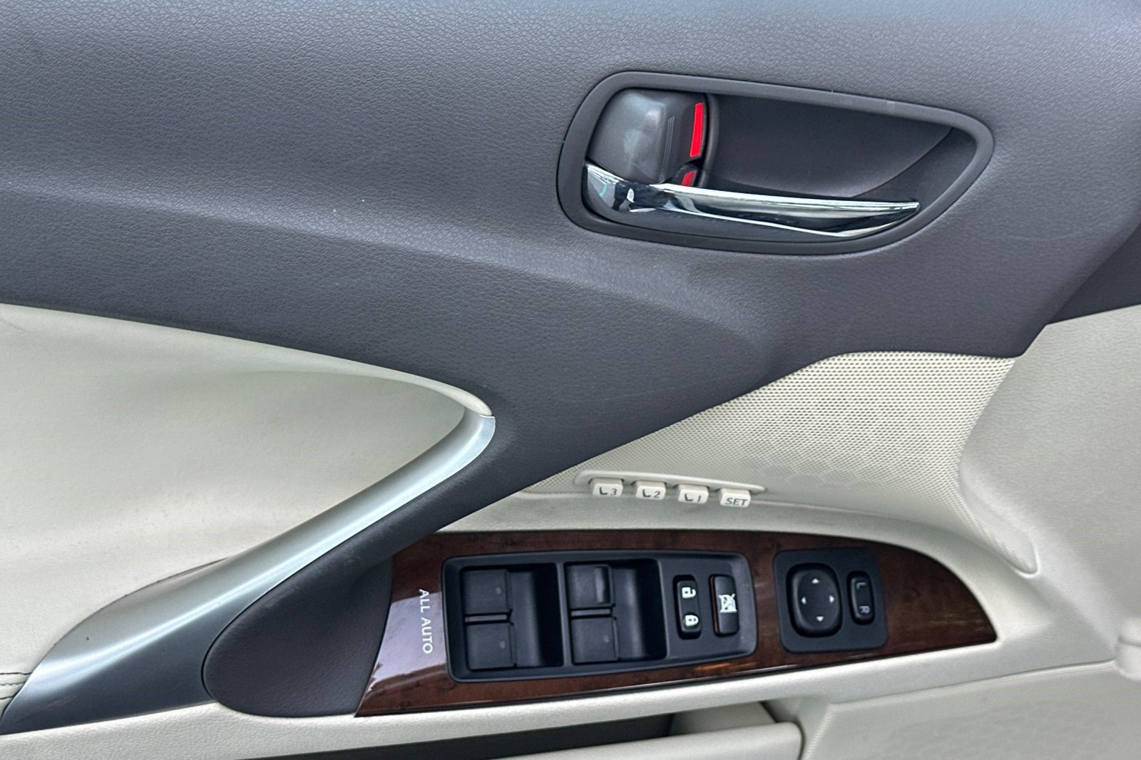 Used 2011 Lexus IS 350 AWD w/ Luxury Plus Value Edition image 13