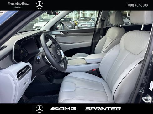 Used 2024 Hyundai Palisade SEL FWD image 9