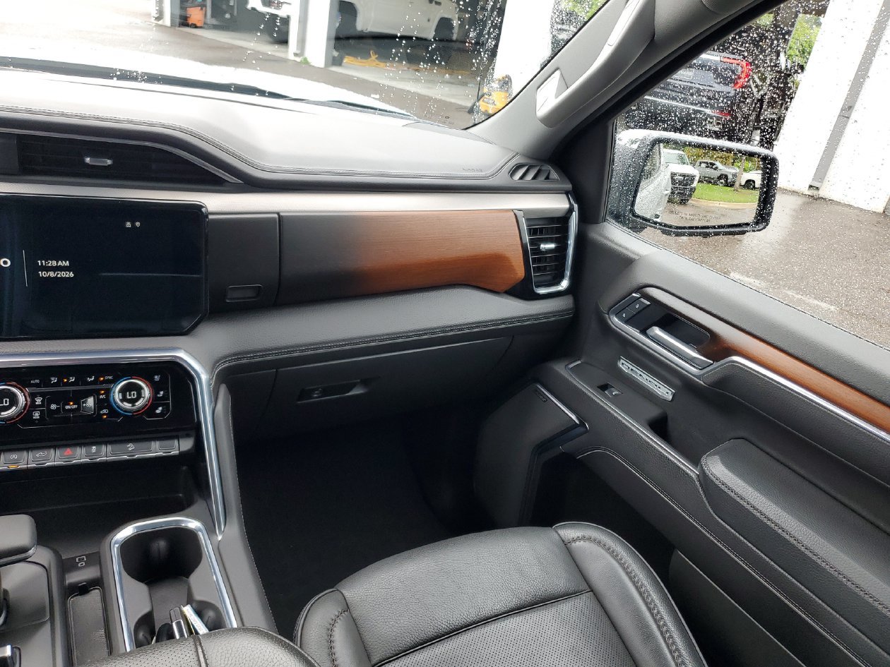 Used 2025 GMC Sierra 1500 Denali w/ Technology Package AWD/4WD image 15