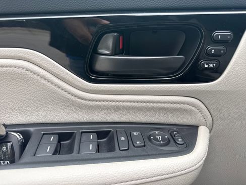 New 2026 Honda Odyssey Touring image 15