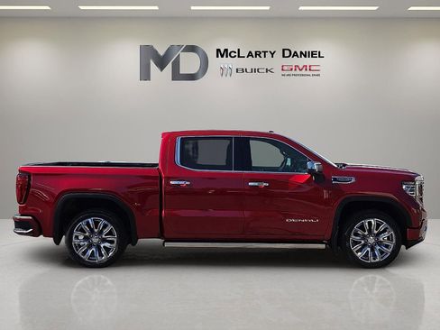 Certified 2024 GMC Sierra 1500 Denali w/ Denali Reserve Package AWD/4WD image 6