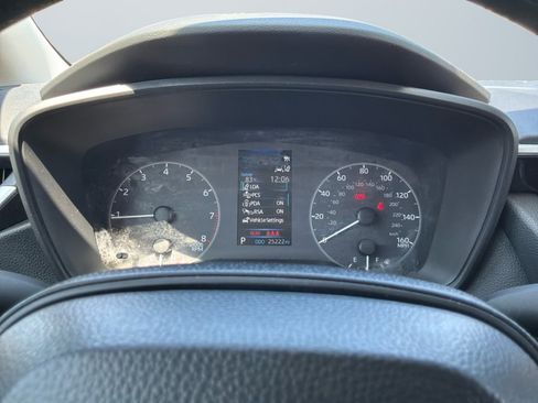 Used 2025 Toyota Corolla LE FWD image 12