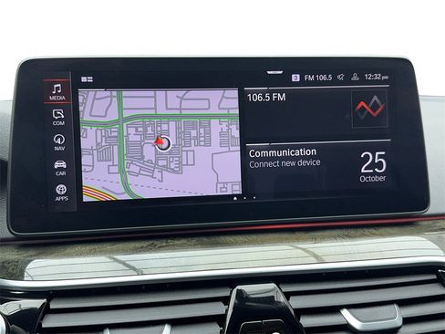 Used 2022 BMW 530i w/ Convenience Package image 26