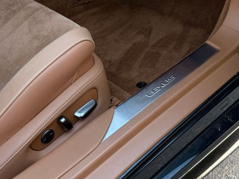 Used 2018 Lexus LC 500 Coupe image 37