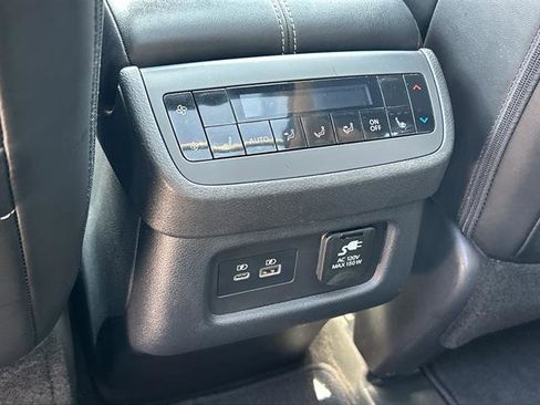 Used 2023 Nissan Pathfinder Platinum image 29