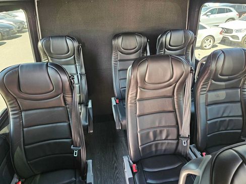 Used 2024 Mercedes-Benz Sprinter 3500 image 15