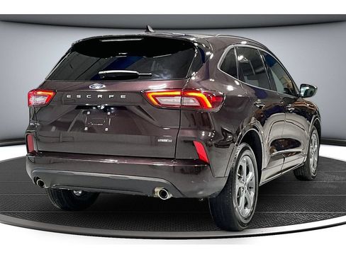 Used 2023 Ford Escape ST-Line Select AWD/4WD image 16