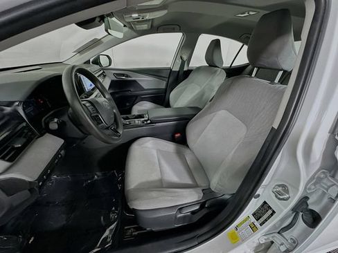 Used 2025 Toyota Camry LE FWD image 12