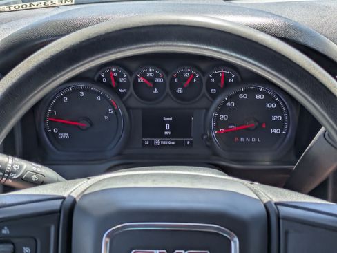 Used 2021 GMC Sierra 2500 4x4 Crew Cab w/ Convenience Package image 18