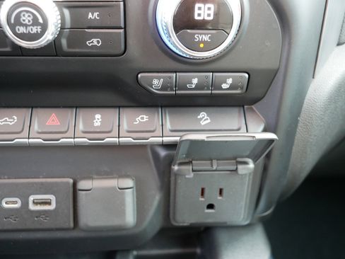 Used 2020 GMC Sierra 1500 Denali w/ Denali Premium Package image 32