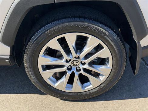 Certified 2024 Toyota RAV4 XLE Premium image 8