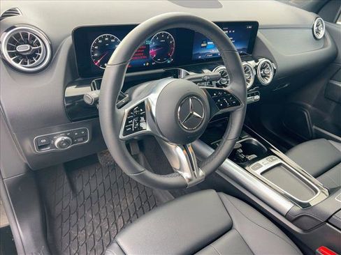 Certified 2026 Mercedes-Benz GLA 250 4MATIC image 10