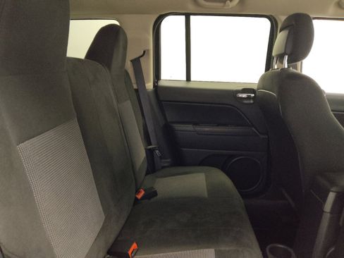 Used 2016 Jeep Patriot Latitude image 19