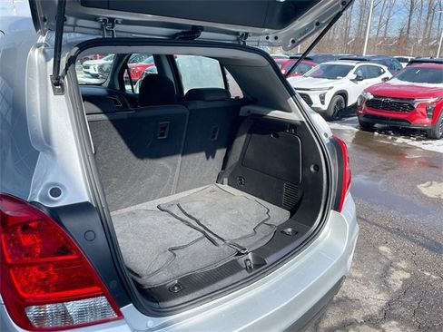 Used 2018 Chevrolet Trax LS image 22