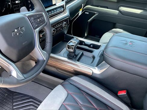 New 2026 Chevrolet Silverado 1500 RST AWD/4WD image 8