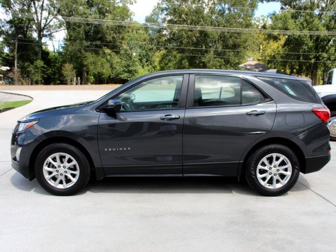 Used 2020 Chevrolet Equinox LS w/ LPO, Floor Liner Package image 16