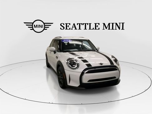 Certified 2023 MINI Cooper 4-Door Hardtop FWD image 3