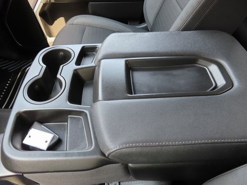 Used 2024 Chevrolet Silverado 1500 LT image 35