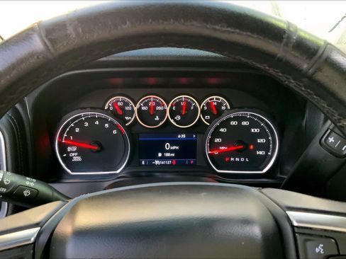 Used 2021 Chevrolet Silverado 1500 LT RWD image 24